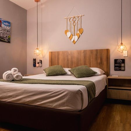 Hotel Casa 73 Deluxe Медельин Экстерьер фото