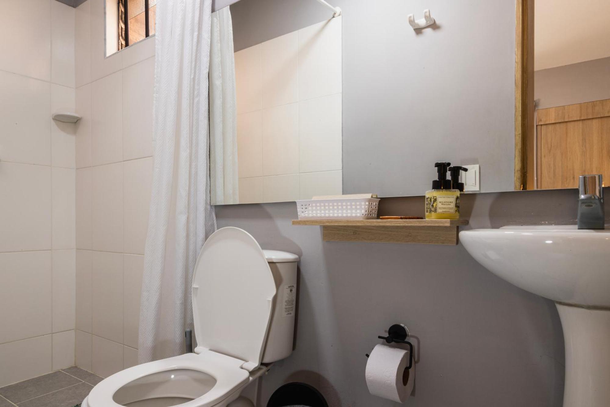 Hotel Casa 73 Deluxe Медельин Экстерьер фото