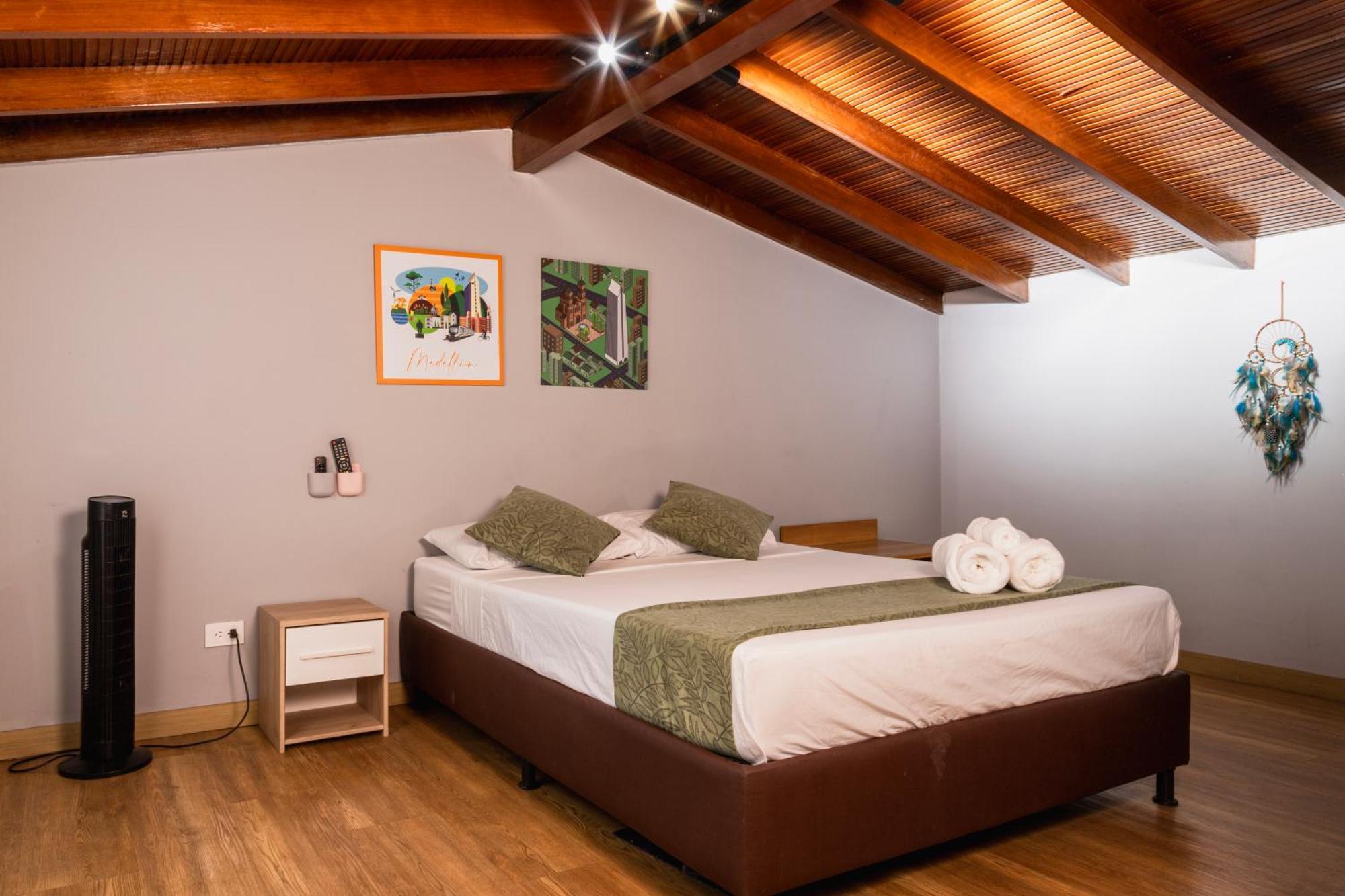 Hotel Casa 73 Deluxe Медельин Экстерьер фото