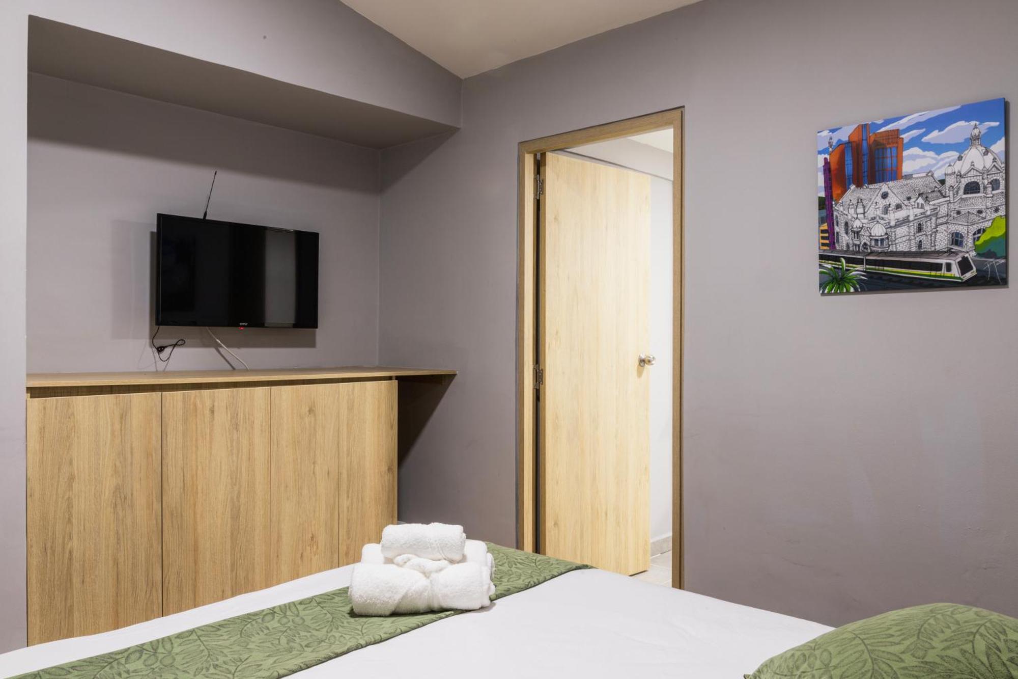 Hotel Casa 73 Deluxe Медельин Экстерьер фото