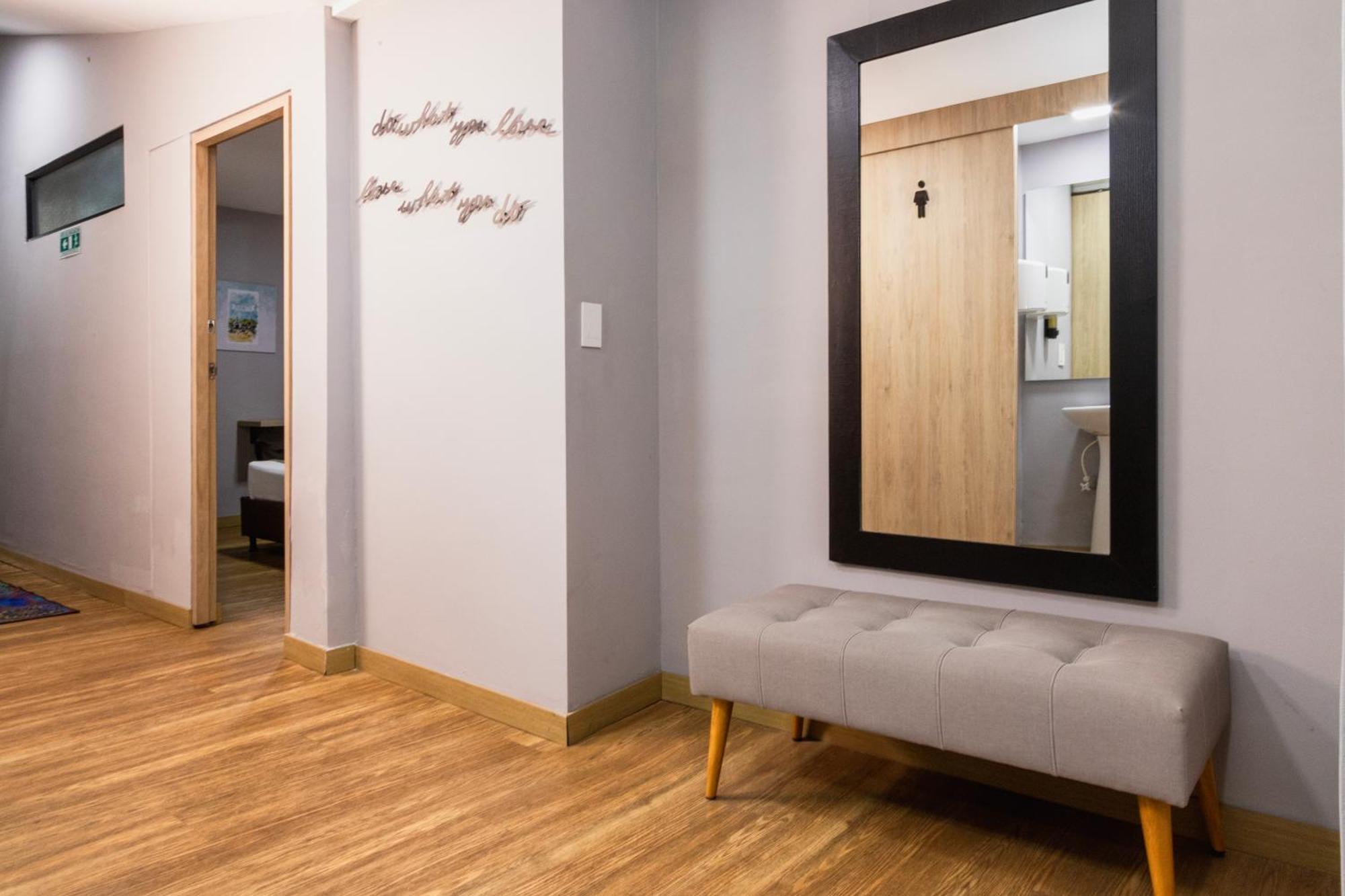 Hotel Casa 73 Deluxe Медельин Экстерьер фото